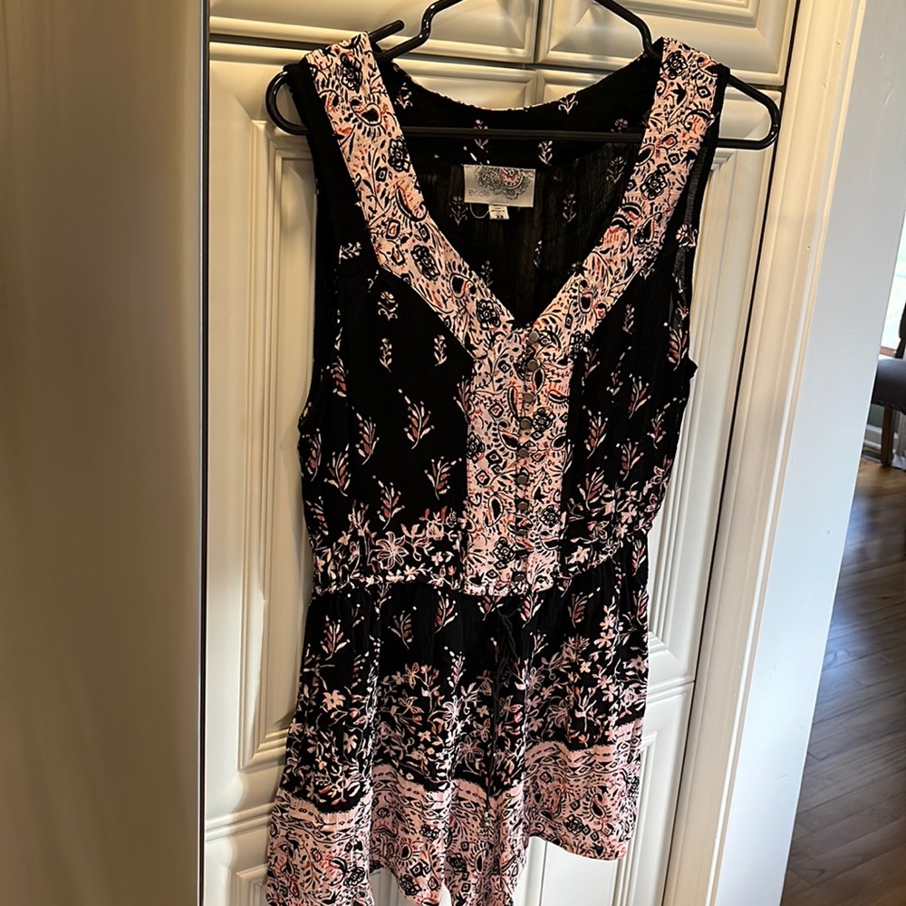 Ecote Women Black/Pink Romper XS cute black  sleeveless romper